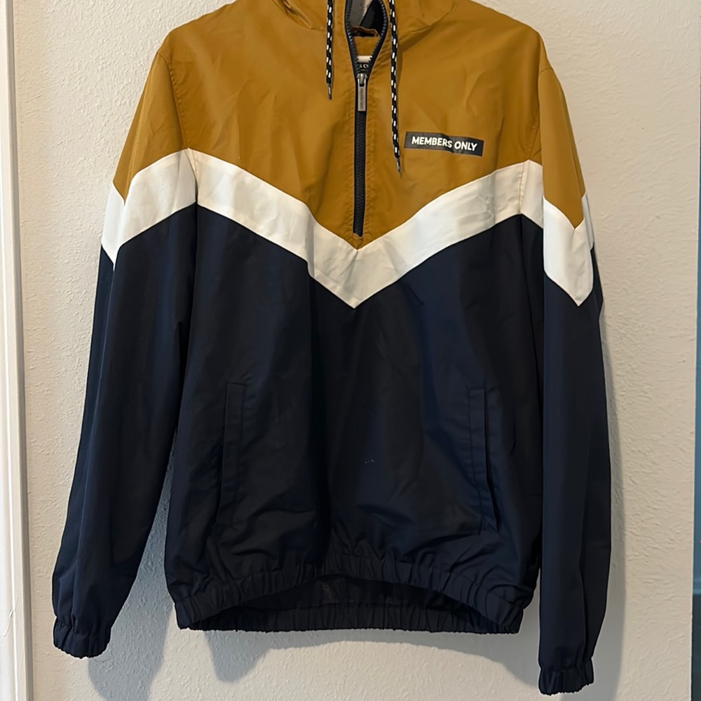 Members Only Windbreak